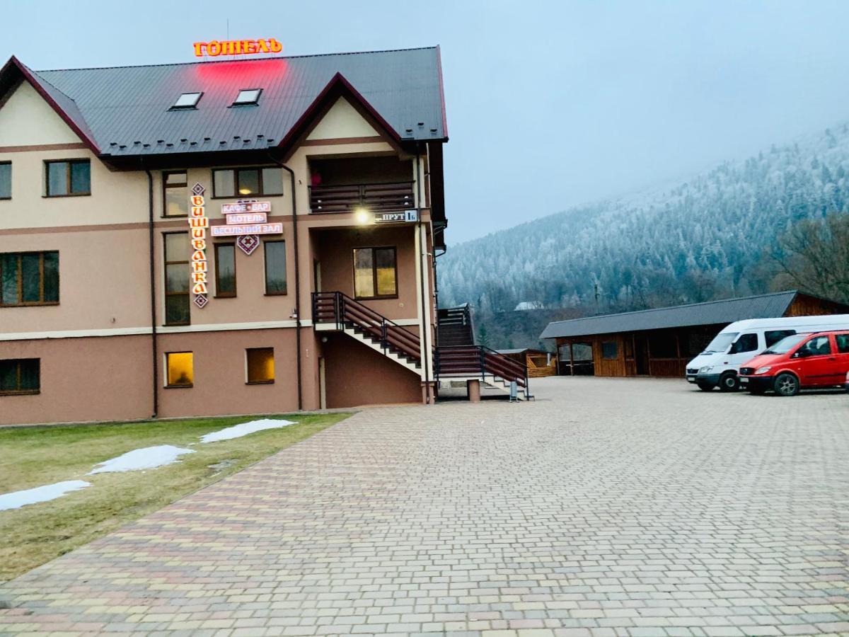 Вишиванка Deliatyn Exterior photo